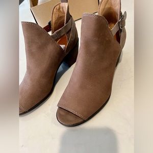 Lucky Brand Booties - Brown Leather - Open Toe Sandal Low Heel Size 8
